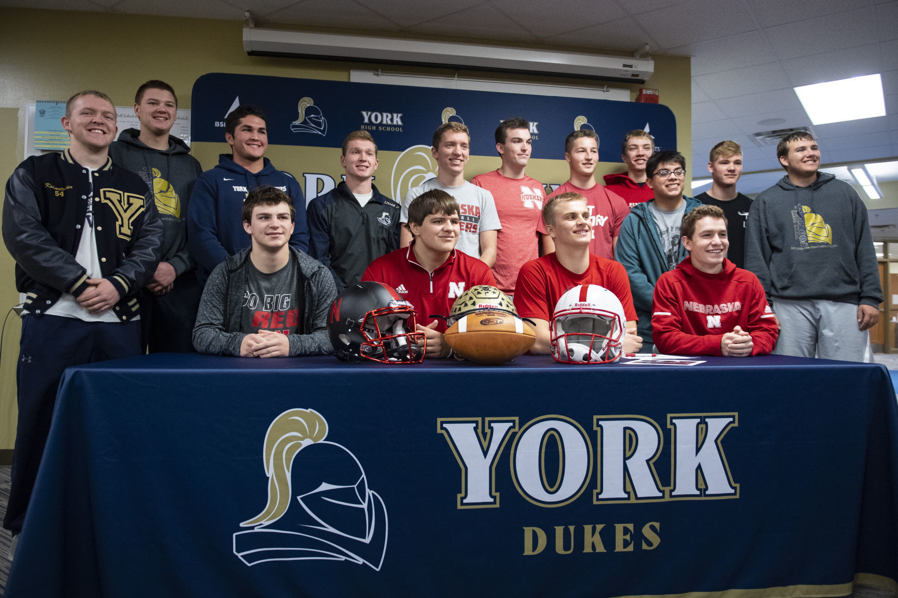 Snodgrass signing day, 12.19